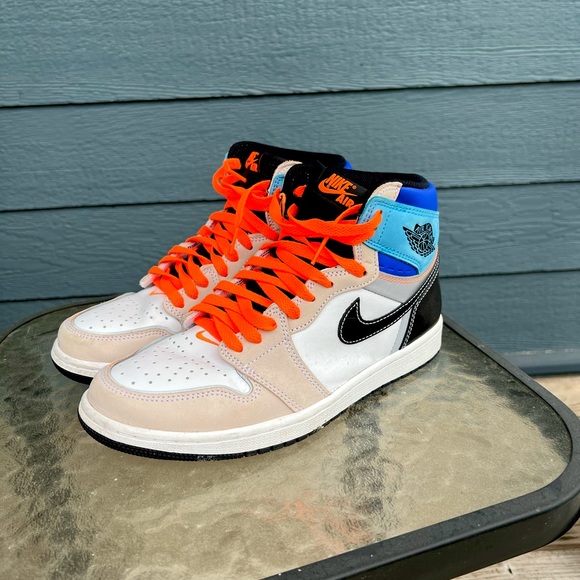 Air Jordan 1 Retro High OG - Picture 1 of 4